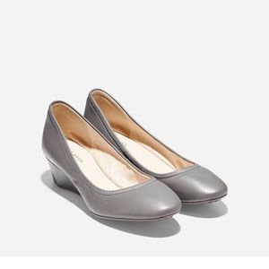 Cole Haan Sadie Wedge (40mm) Gray Size 8.5 NIB
